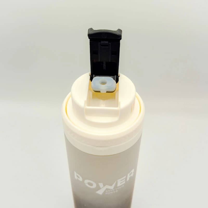 قمقمه ورزشی مدل Power | قمقمه نی‌دار حرفه‌ای با درب قفلی و کاور محافظ (ظرفیت ۸۲۰ میلی‌لیتر) — تصویر ۸