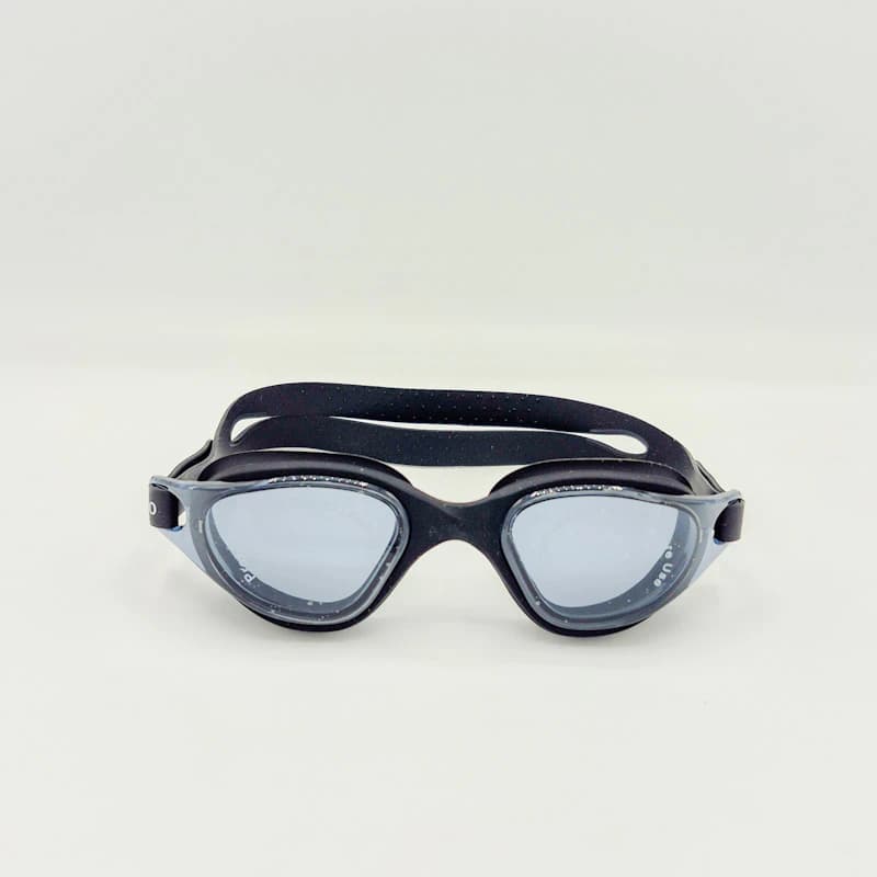 عینک شنا اسپیدو (Speedo) مدل Biofuse Flexi کد 530 | دید عریض (Wide Vision)، لنز ضدبخار (Anti-Fog)،فیلتر UV400 و بند سیلیکونی قابل تنظیم — تصویر ۳