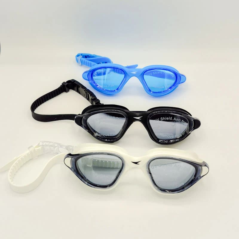 عینک شنا اسپیدو (Speedo) مدل Biofuse کد 930 | عینک شنا ارگونومیک با دید عریض (Wide Vision)، لنز ضدبخار (Anti-Fog)، فیلتر UV400 و بند قفلی قابل تنظیم — تصویر ۲