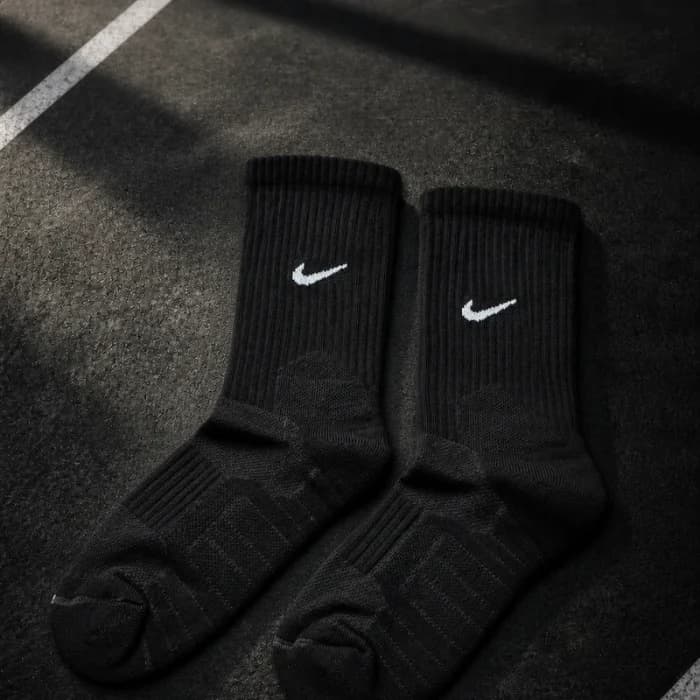 جوراب ورزشی ساق‌بلند نایک (Nike) | ترکیب ۸۰٪ نخ پنبه، کف حوله‌ای ضخیم و بافت تنفس‌پذیر — تصویر ۲