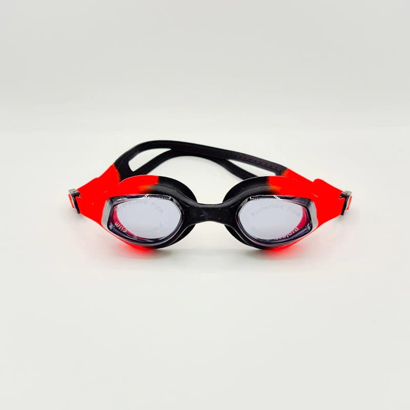 عینک شنا اسپیدو (Speedo) کد ۴۵۰ | عینک شنا حرفه‌ای با لنز ضد بخار (Anti-Fog) و بند سیلیکونی قابل تنظیم — تصویر ۶