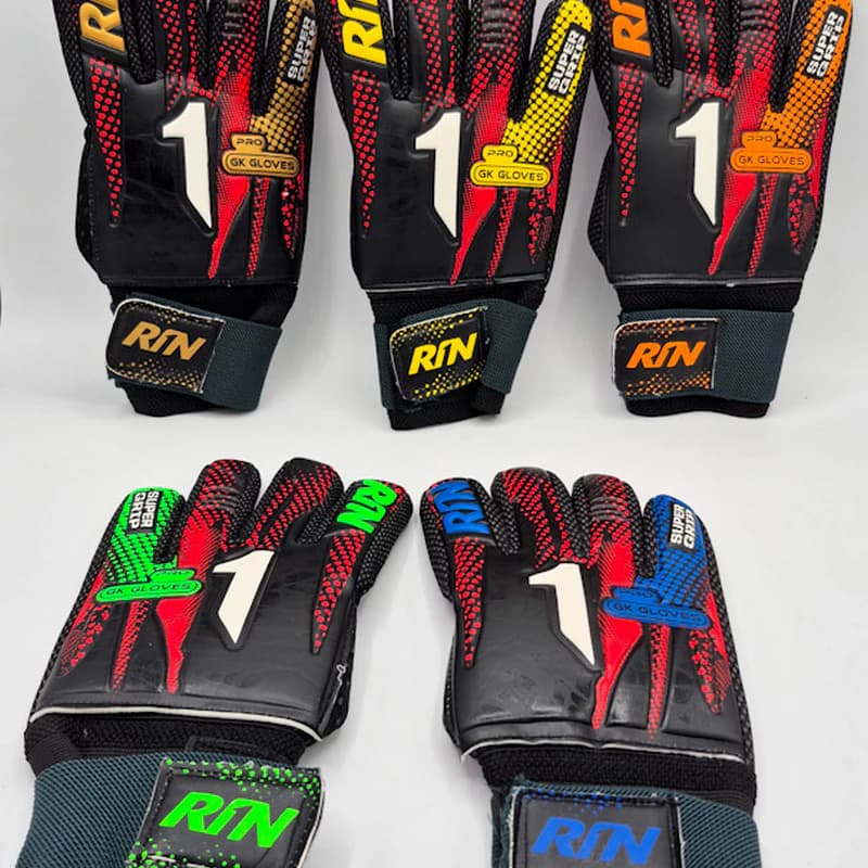 دستکش دروازهبانی پسرانه RIN (Rin Pro Super Grip) | کف چرم ضد لغزش دانهدار با پارچه تنفسی و مچبند چسبی — تصویر ۳