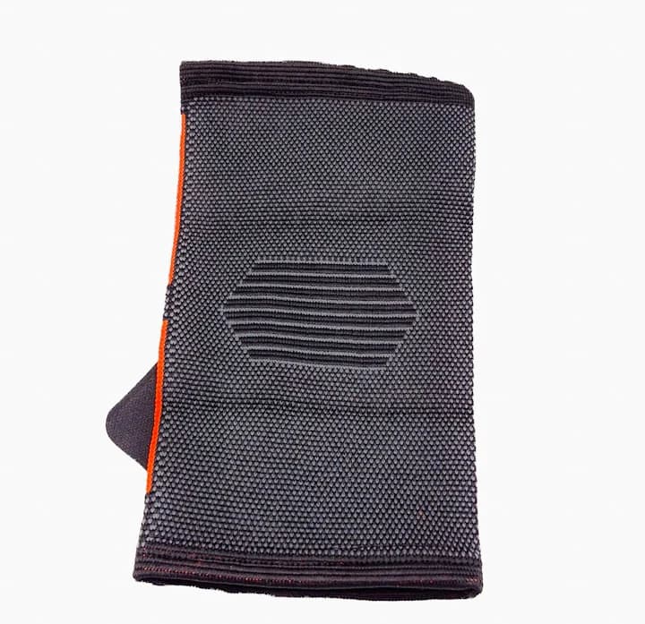 آرنج‌بند کشی MAILIKA کد 647 | مدل تک‌چسب با تکنولوژی Seamless Compression و قابلیت تنظیم فشار — تصویر ۴