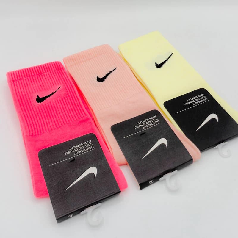 جوراب ورزشی نایک (Nike) ساق بلند نخ پنبه | راحت، بادوام و مناسب برای تمرینات سخت — تصویر ۳