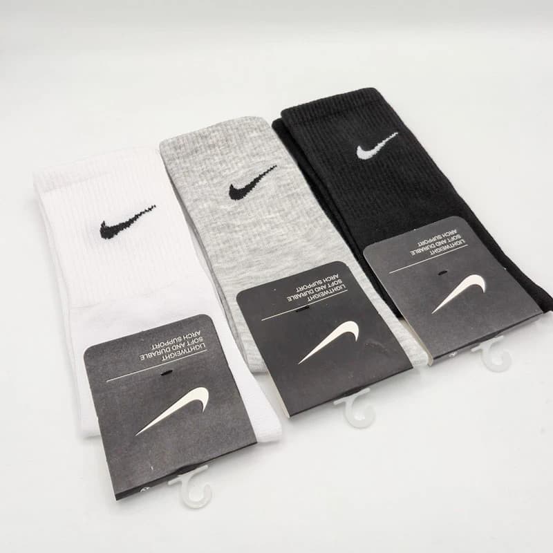 جوراب ورزشی نایک (Nike) ساق بلند نخ پنبه | راحت، بادوام و مناسب برای تمرینات سخت — تصویر ۴