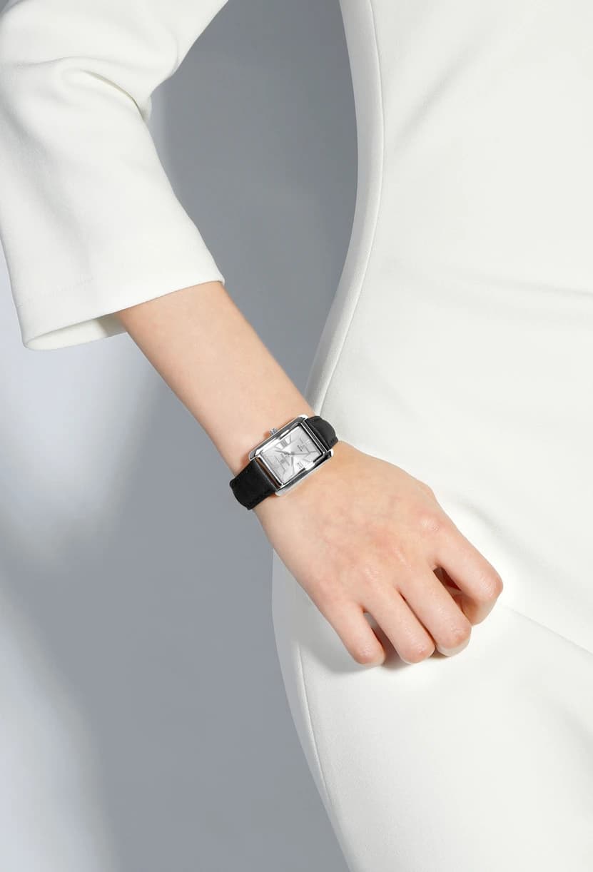 ساعت مچی زنانه نیوی فورس NAVIFORCE NF5074 SWB اورجینال — تصویر ۴