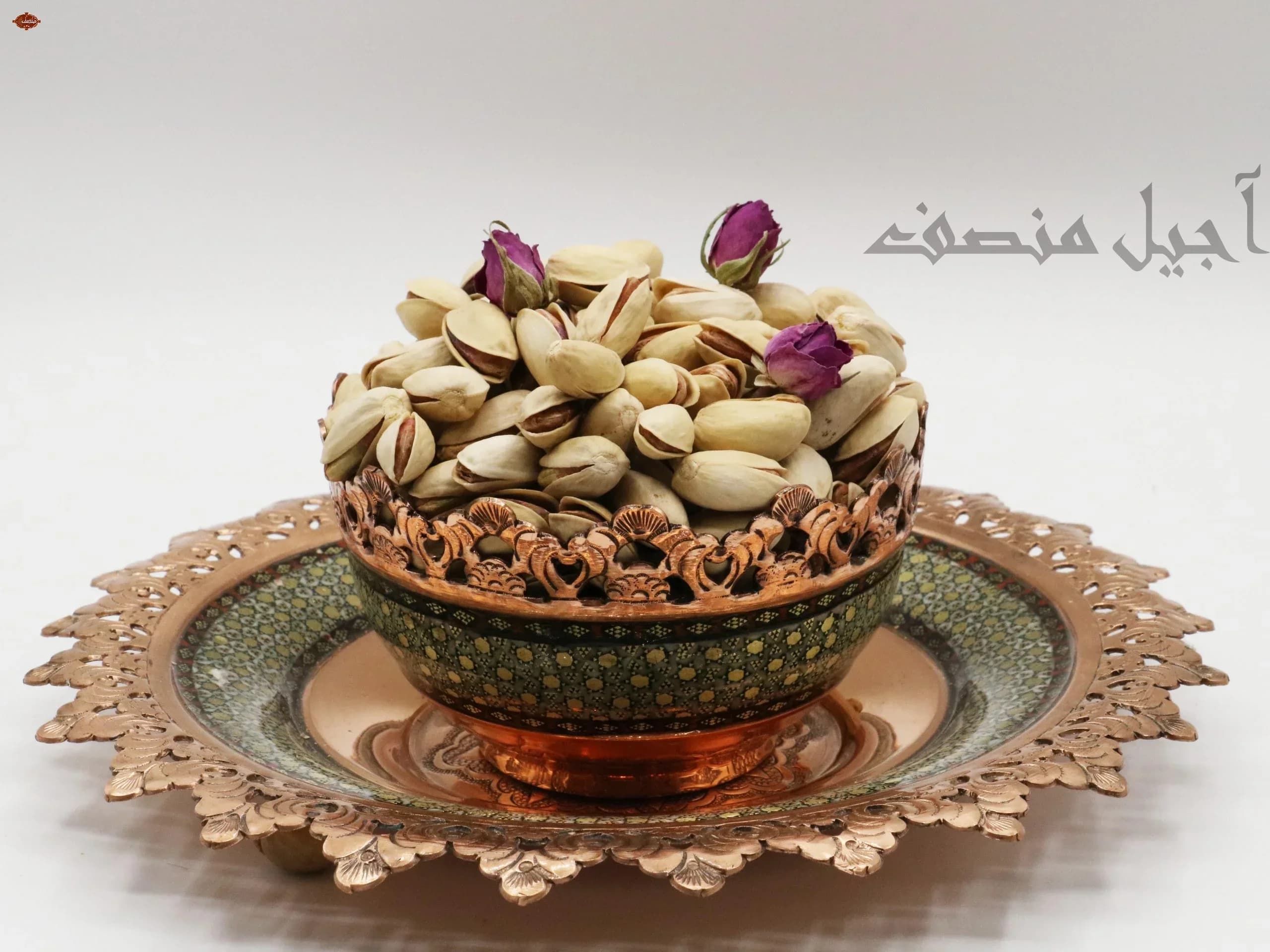 پسته احمد آقایی خام متوسط