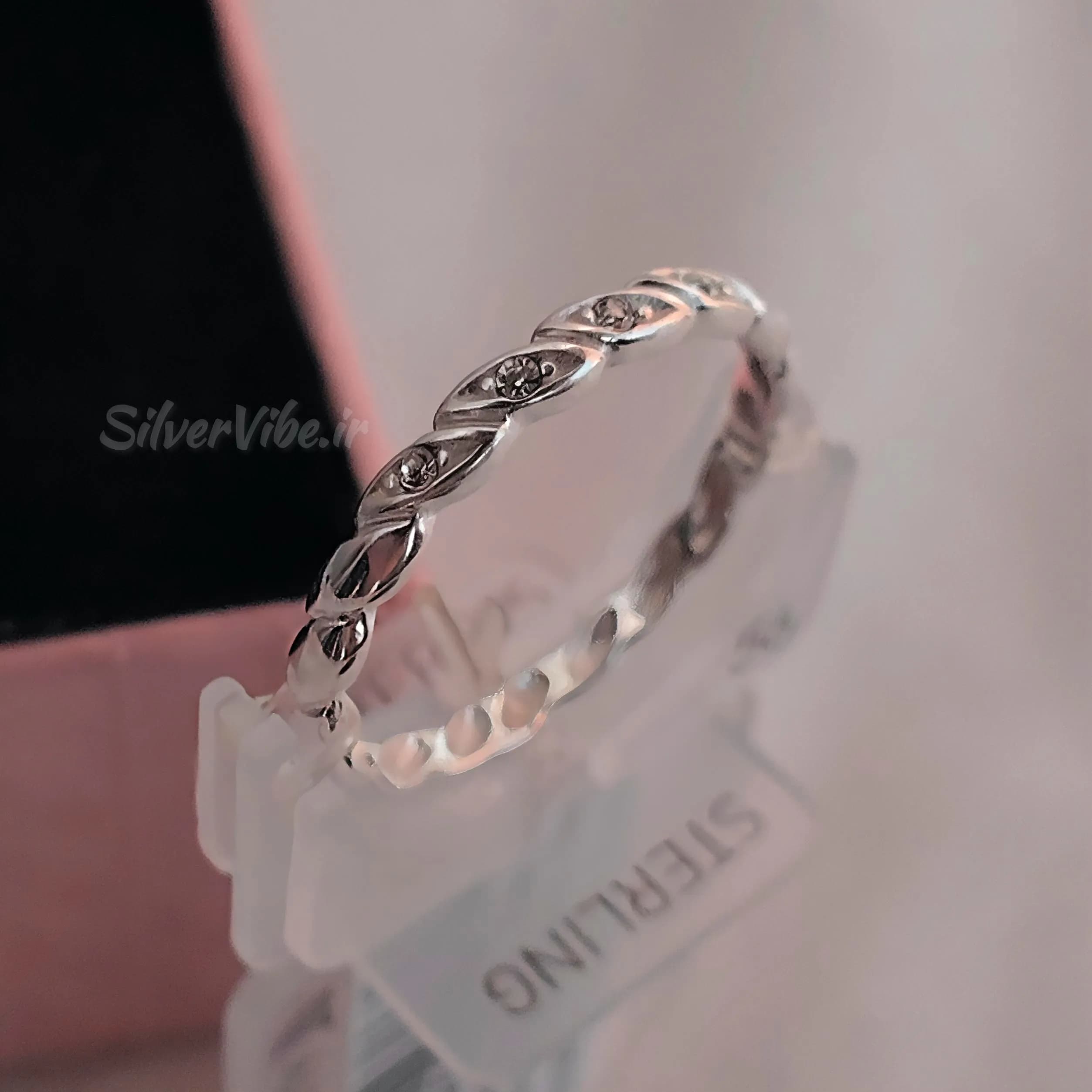 انگشتر نقره زنانه طرح پیچ دار پنج نگین | برند Accessories — تصویر ۴
