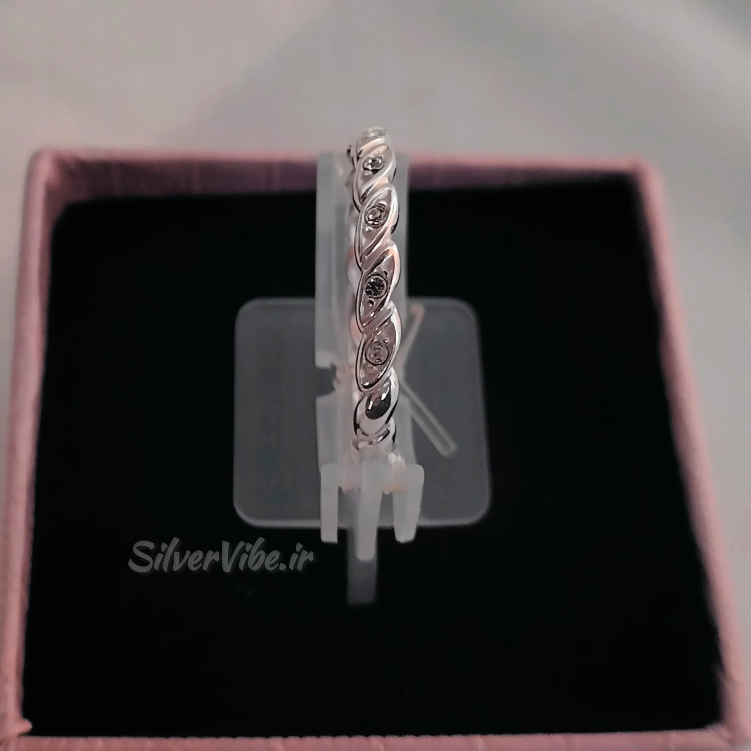 انگشتر نقره زنانه طرح پیچ دار پنج نگین | برند Accessories — تصویر ۹