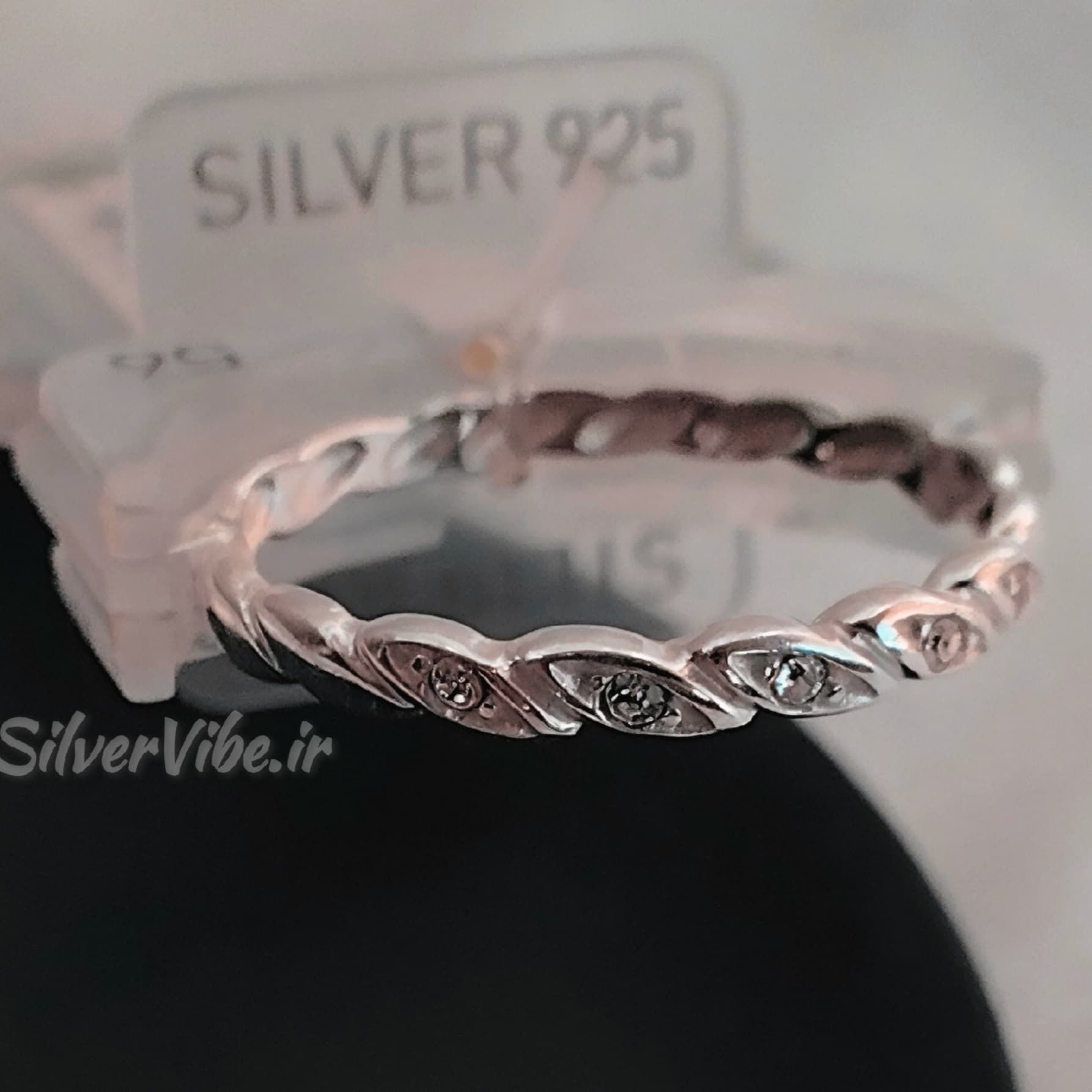انگشتر نقره زنانه طرح پیچ دار پنج نگین | برند Accessories