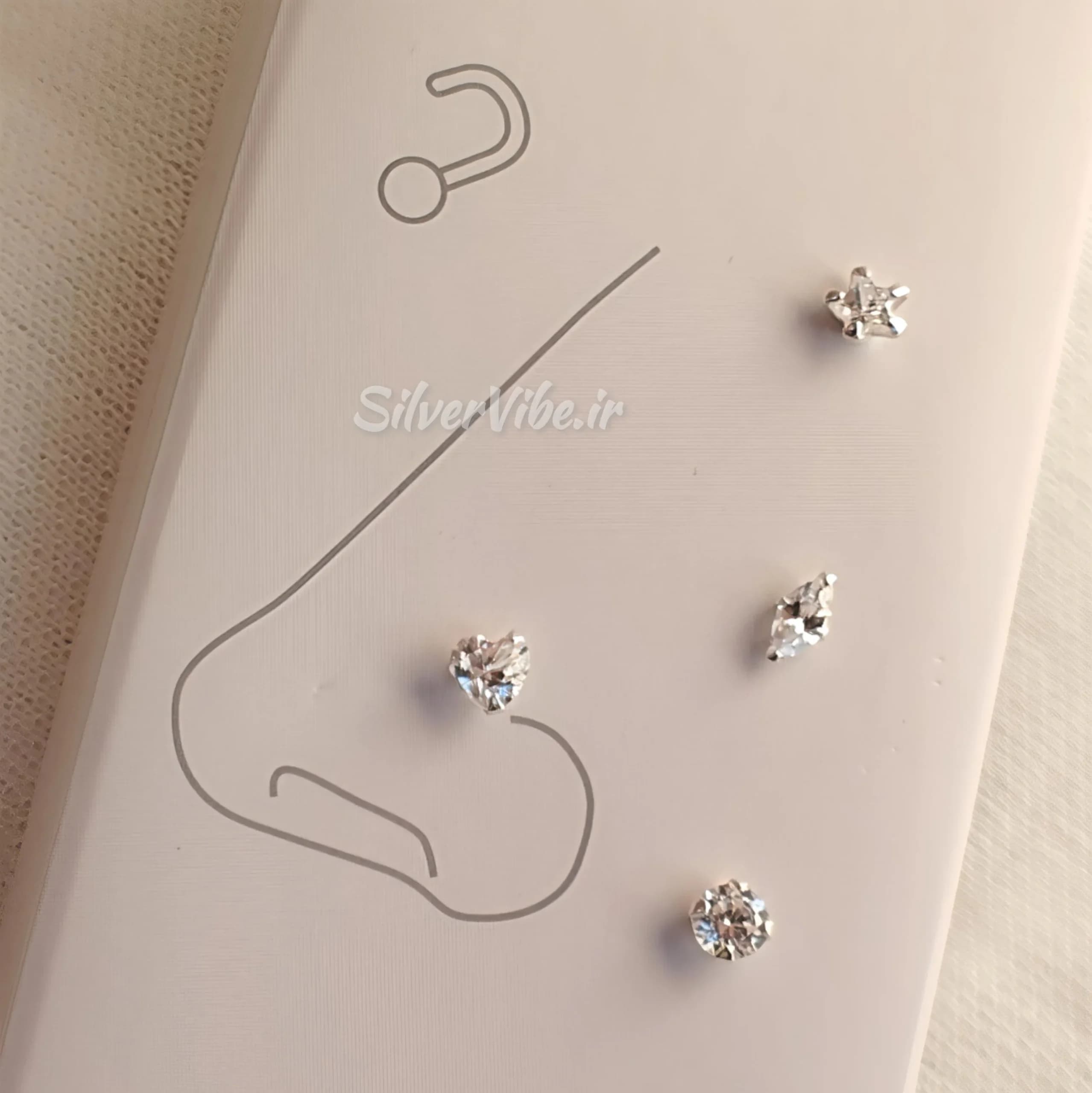 پیرسینگ بینی نقره | ست چهارتایی نگین دار | برند accessories — تصویر ۳