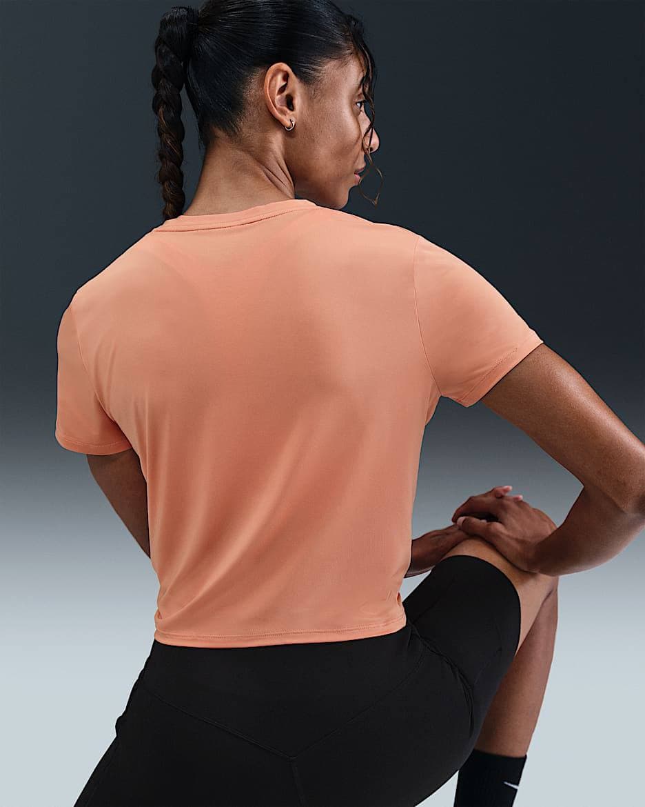 تیشرت زنانه نایکی مدل Nike One Classic Short-Sleeve Top — تصویر ۴