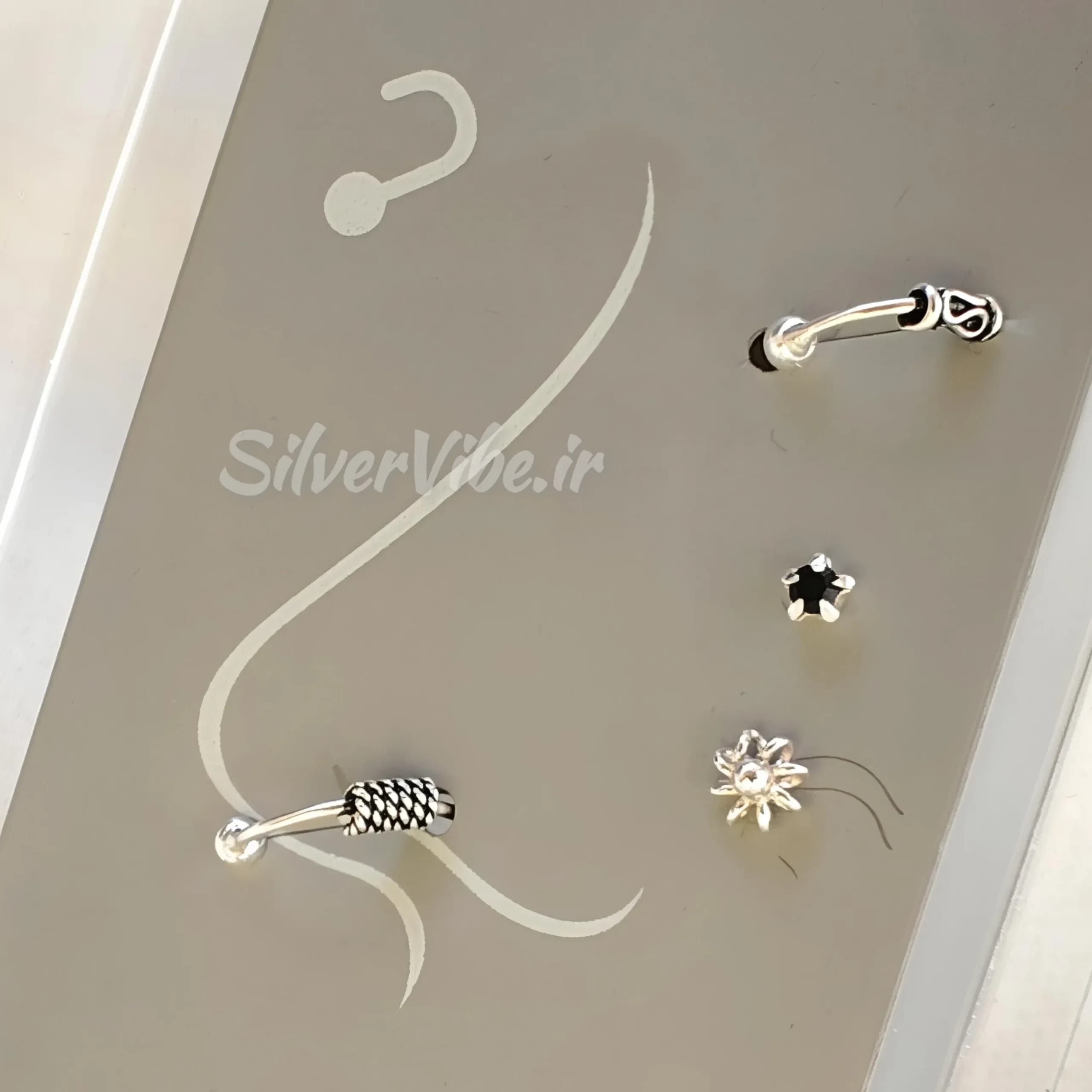پیرسینگ بینی نقره | ست چهارتایی نگینی و حلقه ای | برند accessories — تصویر ۲