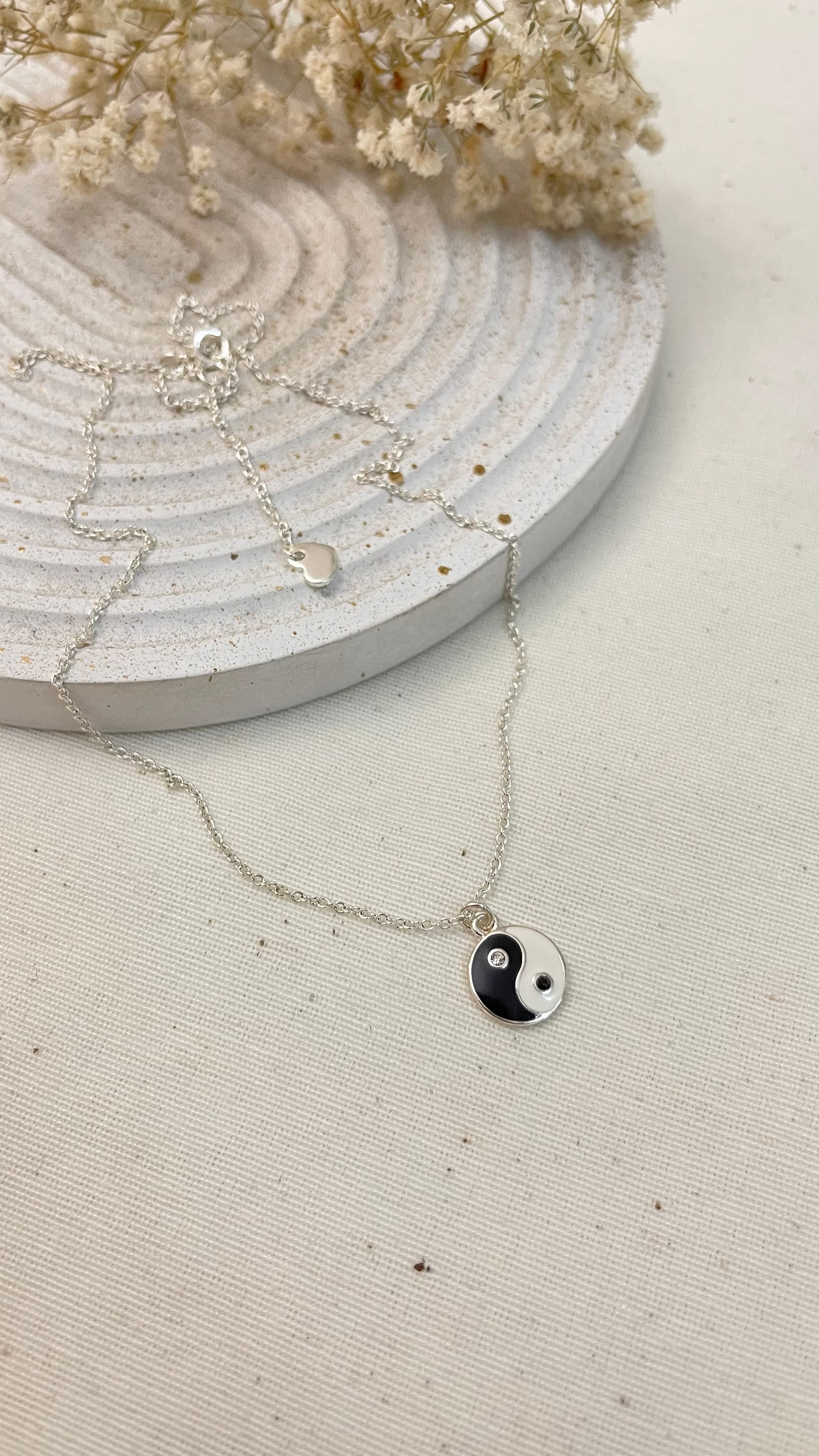 گردنبند استیل آویزدار Yin Yang آبکاری نقره
