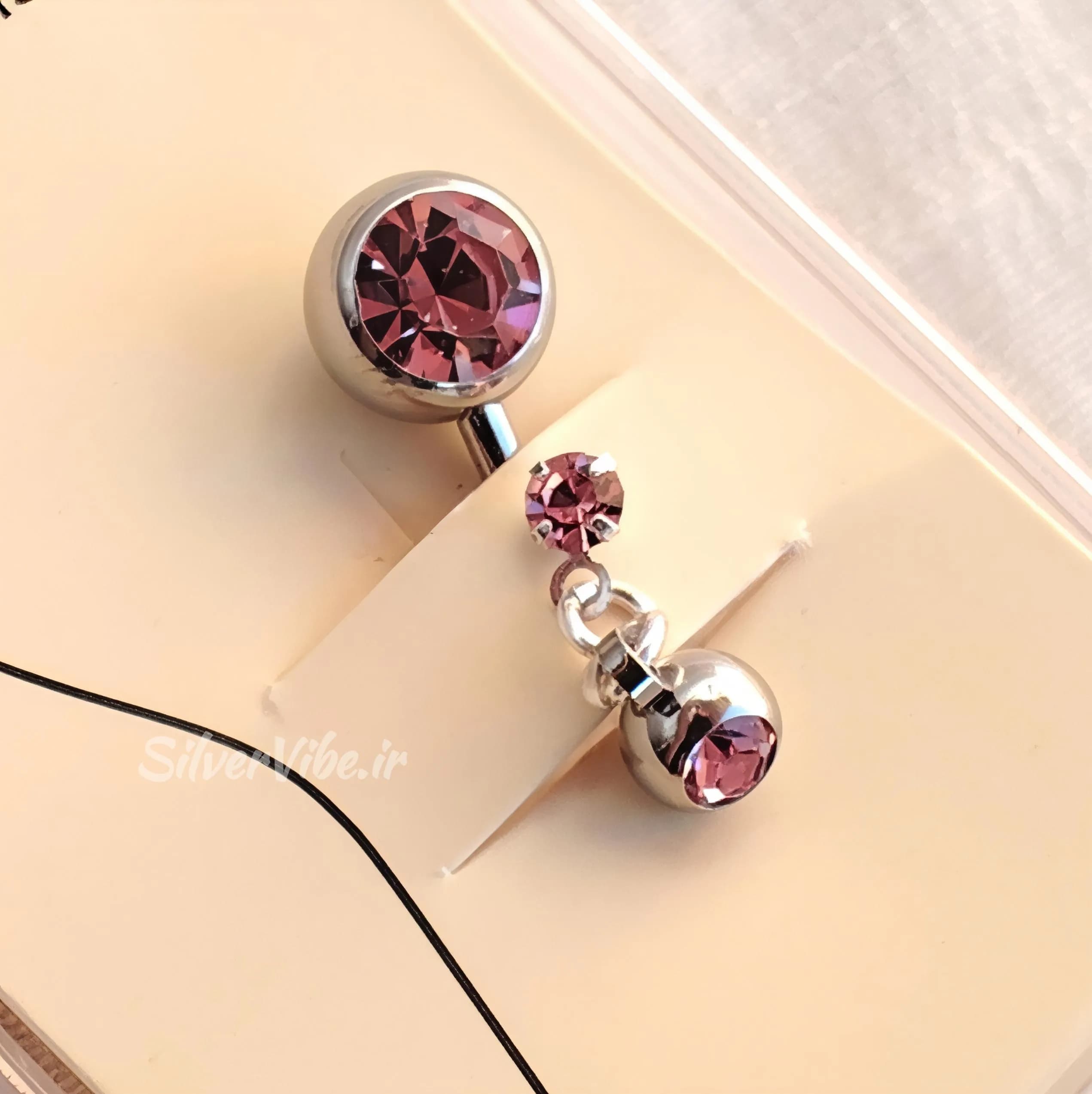 پیرسینگ ناف استیل | آویز نگین صورتی | برند Accessories — تصویر ۳