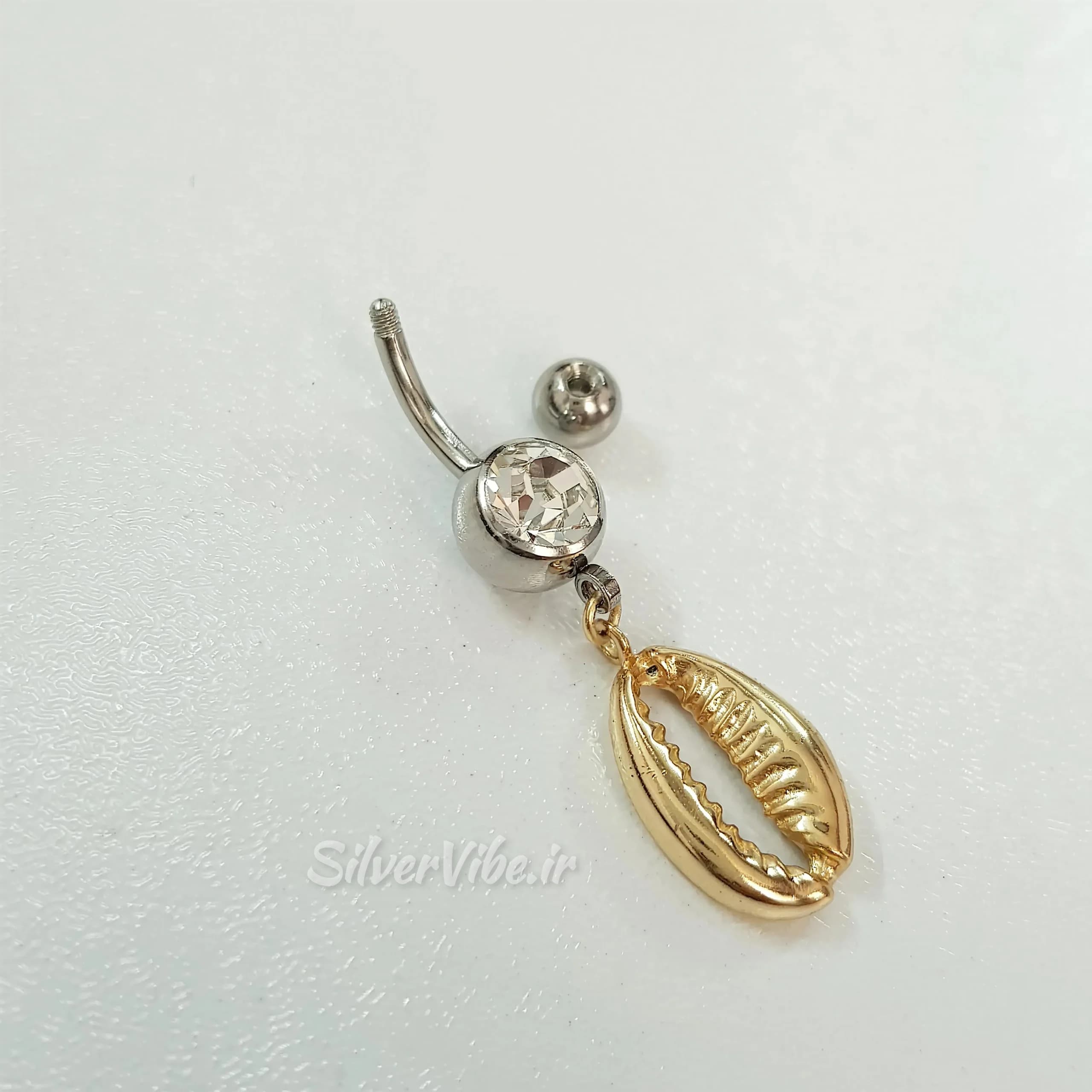 پیرسینگ ناف استیل | طرح صدف طلایی با آویز نگین دار | برند Accessories — تصویر ۴