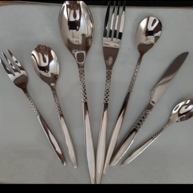 سرویس قاشق چنگال 24 نفره 120 پارچه نقره ای اهنربانگیر یونیک
