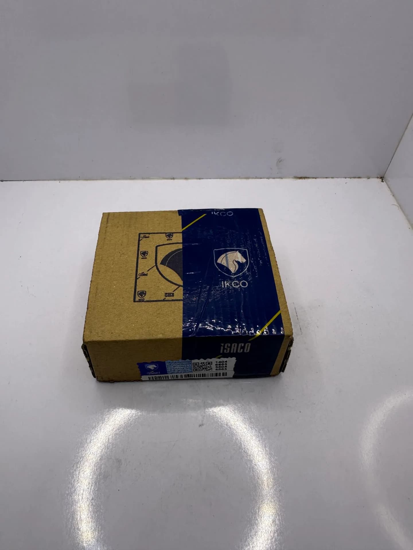 بلبرینگ چرخ جلو تارا ایساکو
