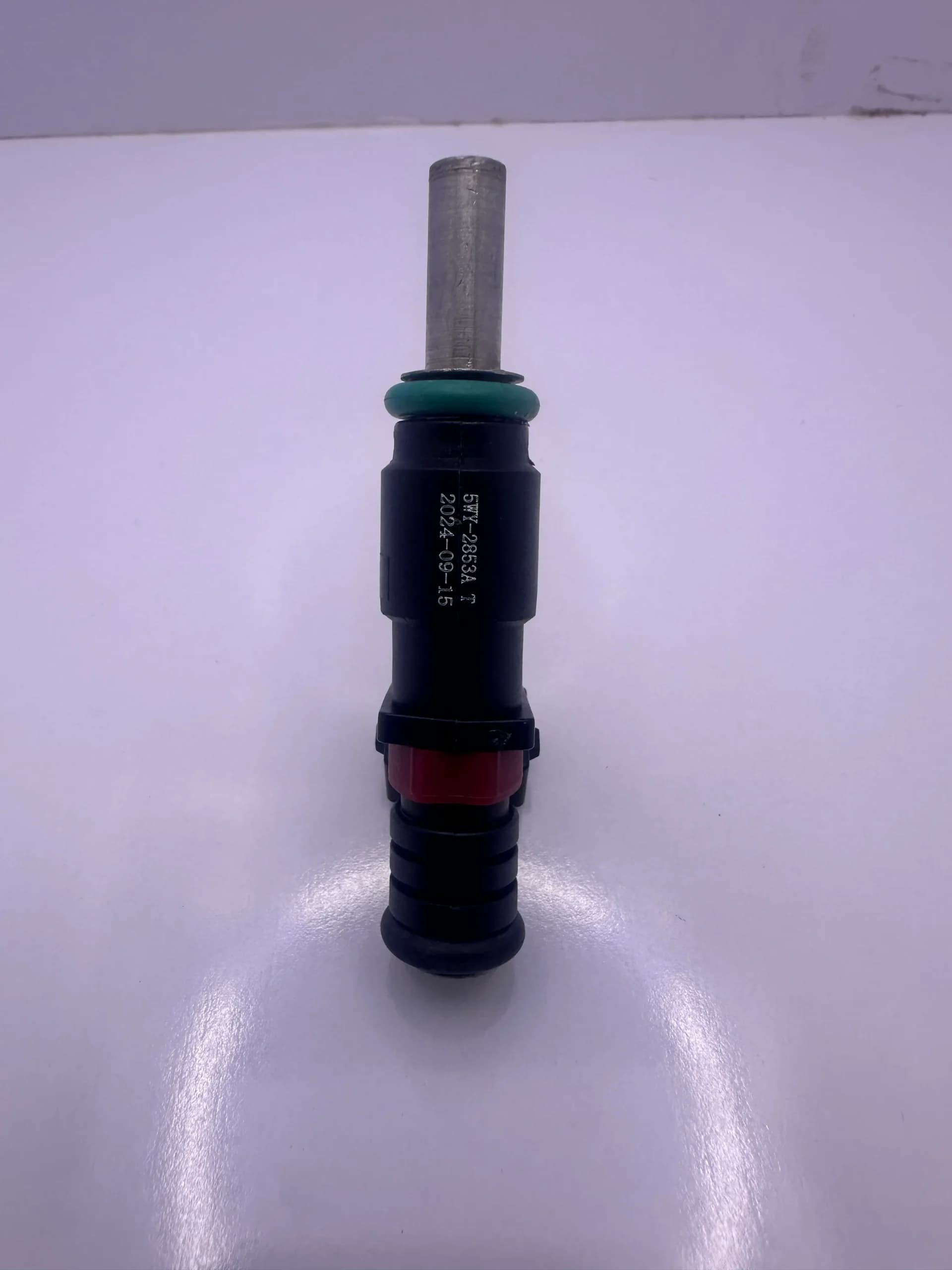 سوزن انژکتور نیسان میله‌دار چهار سوراخ سوکت مربع MRB
