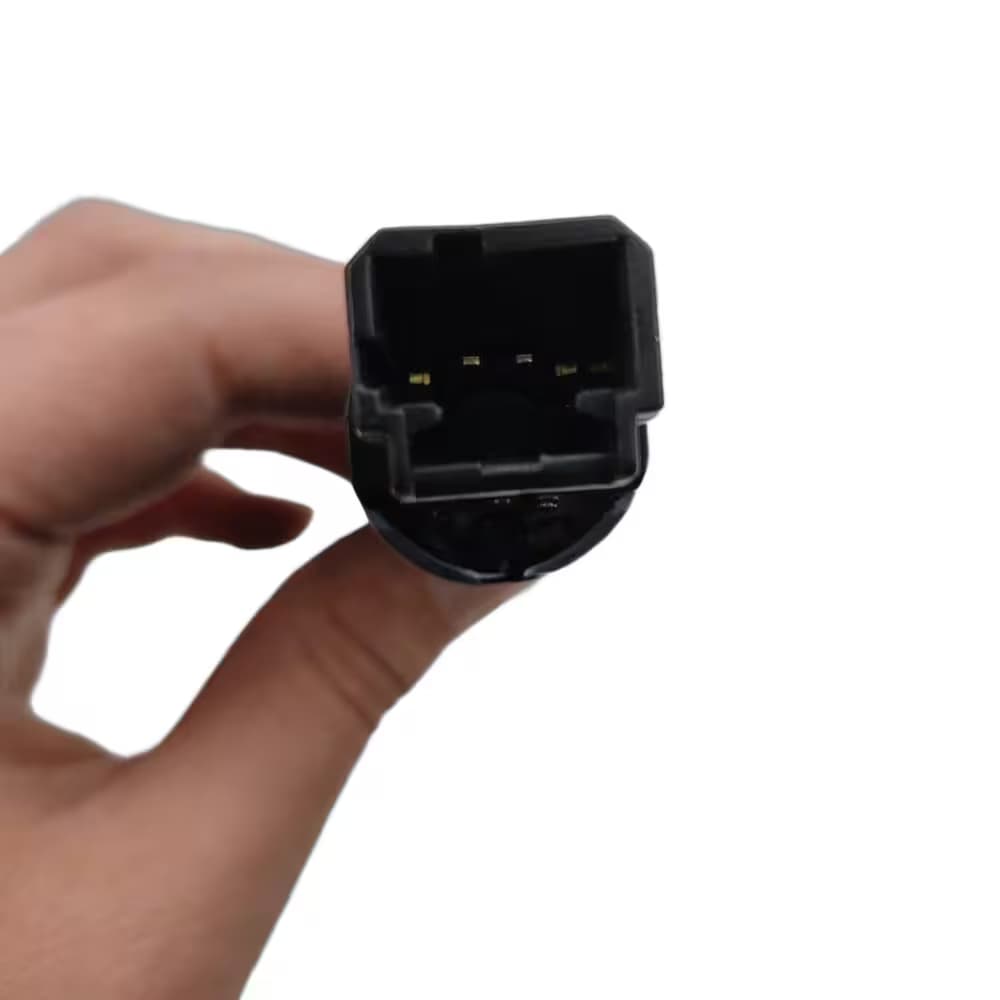 سوییچ الکتریکی استپ ترمز پژو 206 داخل کاسه پدال ایساکو کد 0940101409