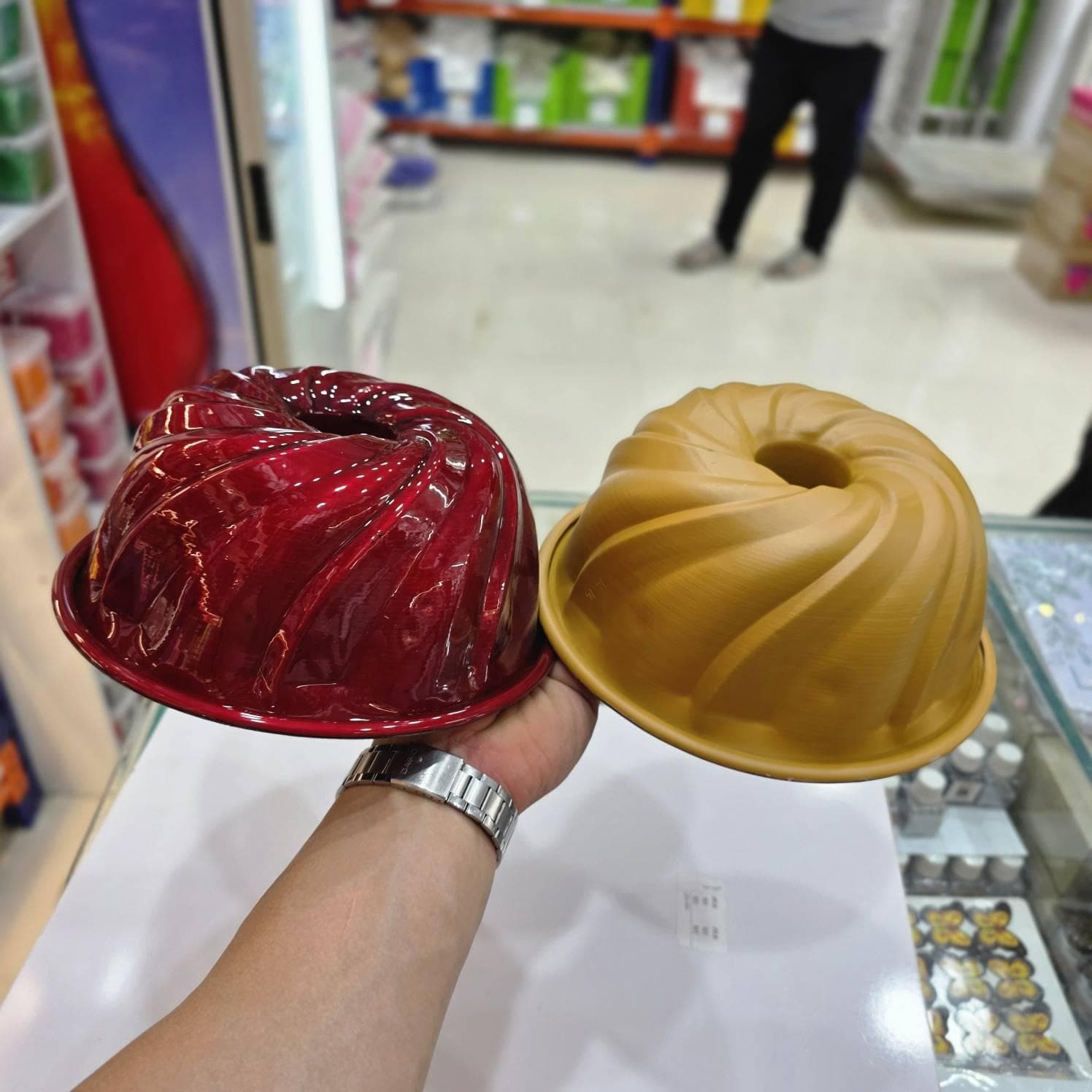 قالب کیک تفلون طرح پیچ شیفون دار — تصویر ۵