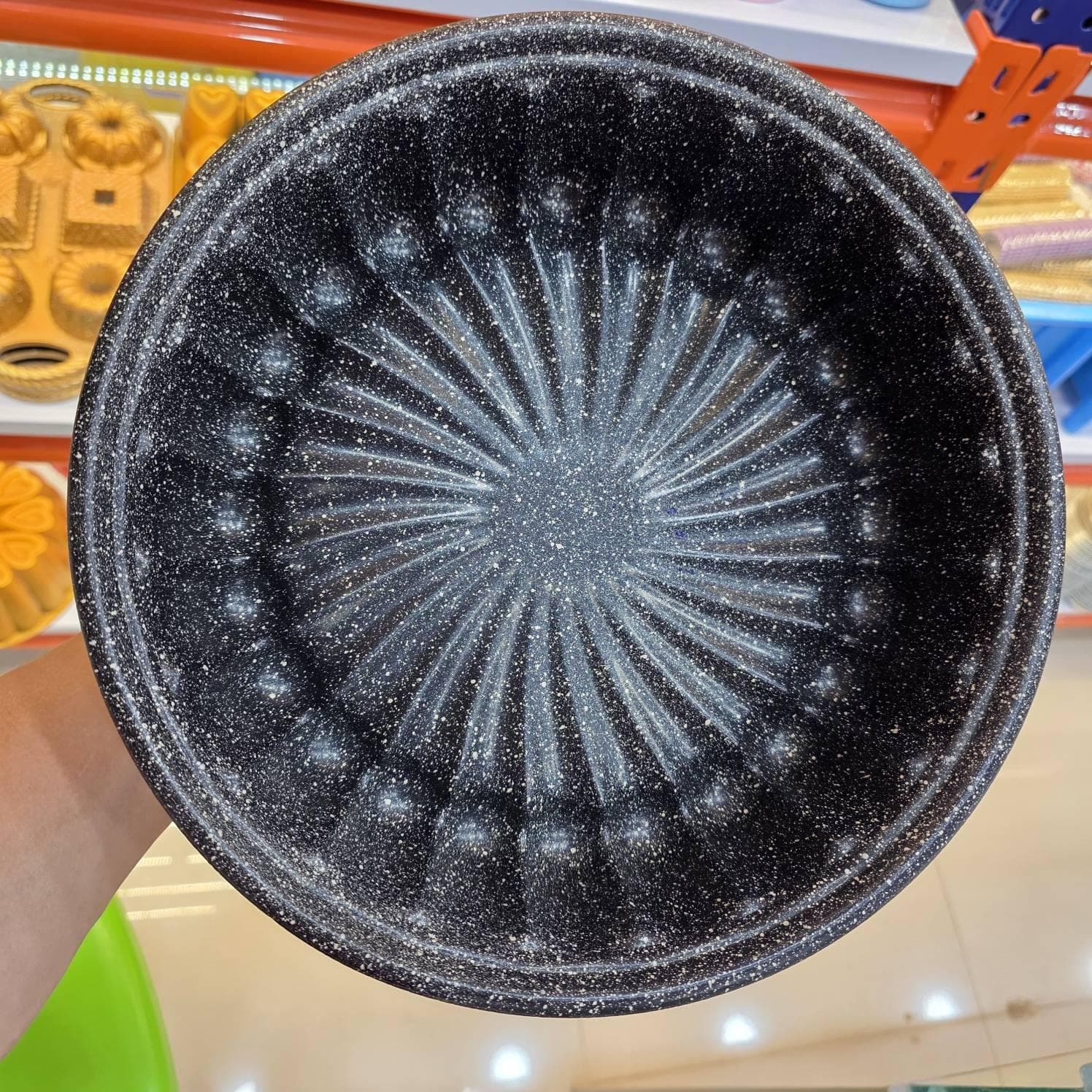 قالب کیک گرانیت طرح شارلوت پیچ — تصویر ۳