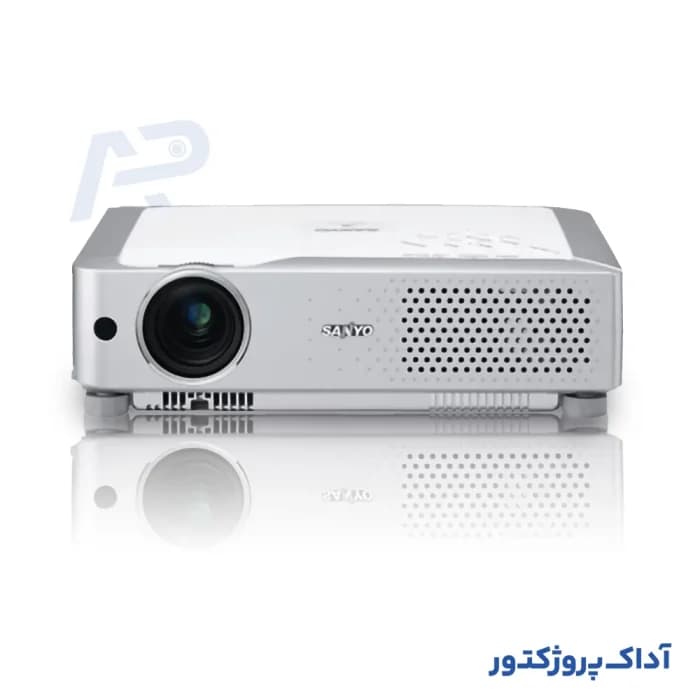 ویدئو پروژکتور سانیو مدل Sanyo PLC-XU74