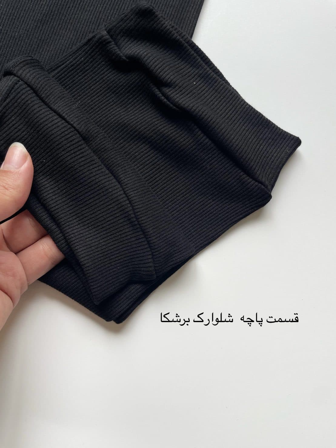 شلوارک کبریتی برشکا مشکی زنانه — تصویر ۳