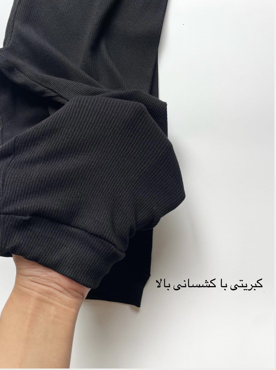 شلوارک کبریتی برشکا مشکی زنانه — تصویر ۴