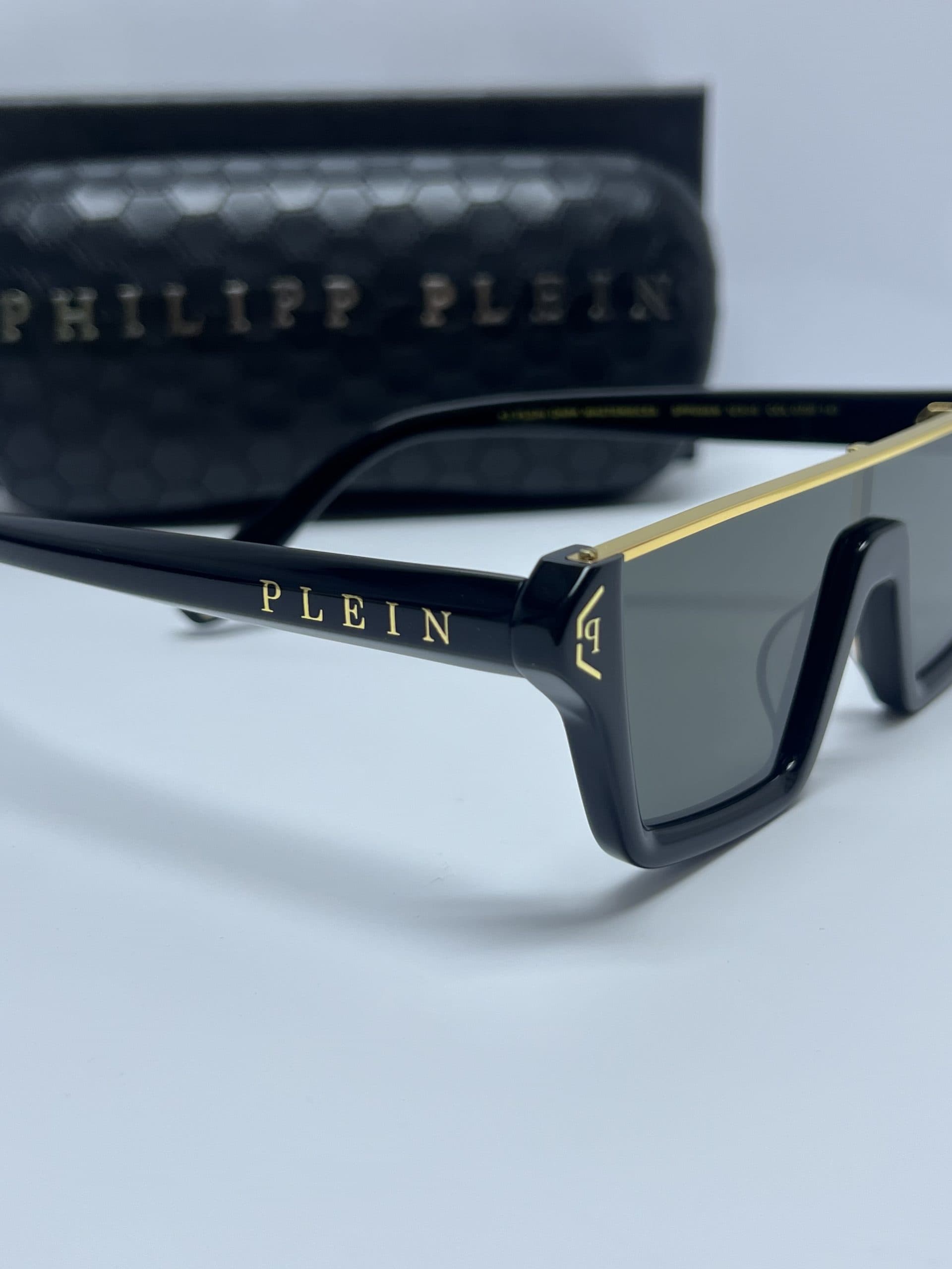 PHILIPP PLEIN MODEL PLEIN DARK MASTERIECES SUNGLASSES عینک آفتابی مدل PLEIN DARK MASTERIECES — تصویر ۴