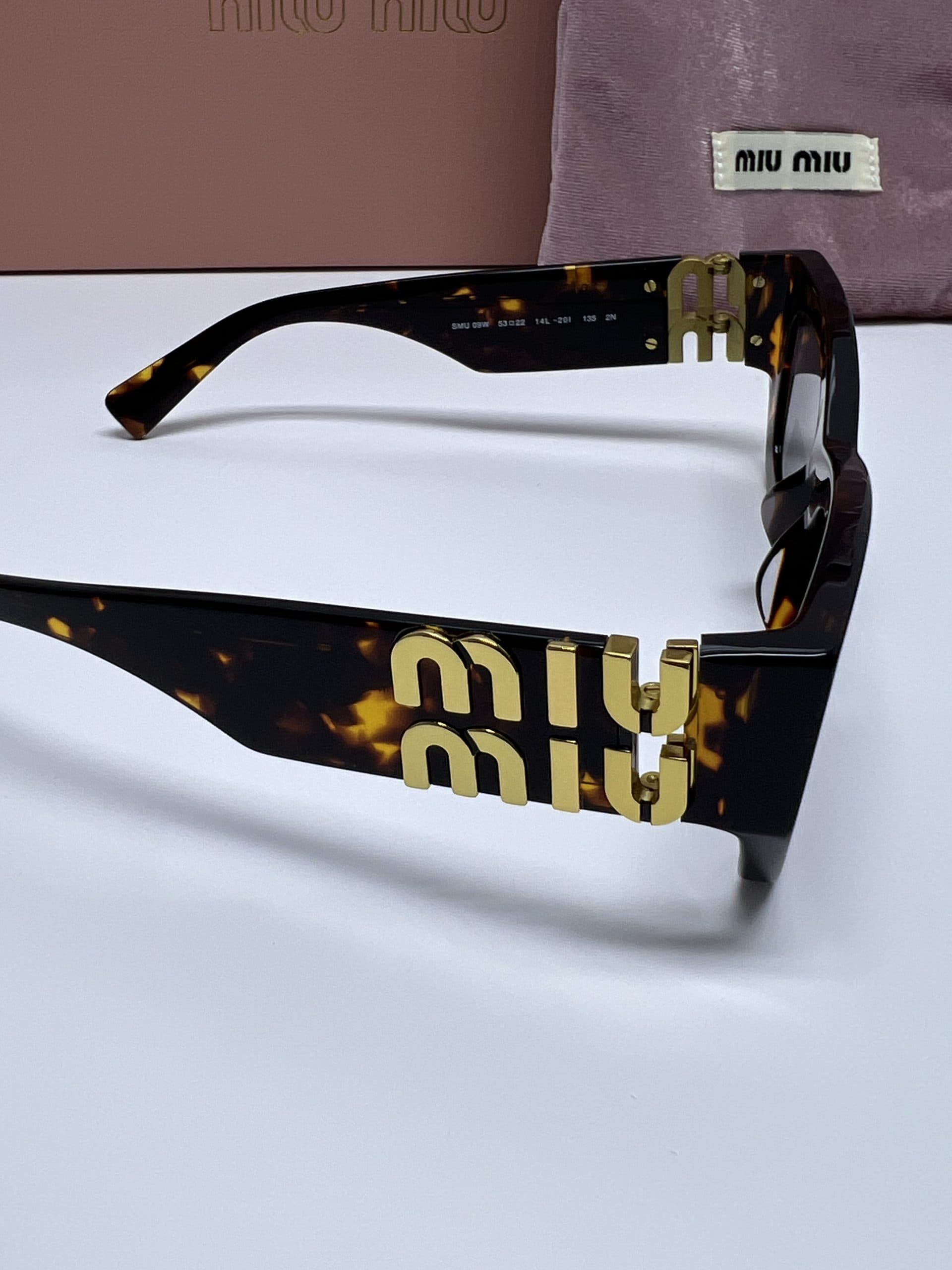 MIU MIU MODEL SMU 09W SUNGLASSES عینک آفتابی میومیو — تصویر ۵