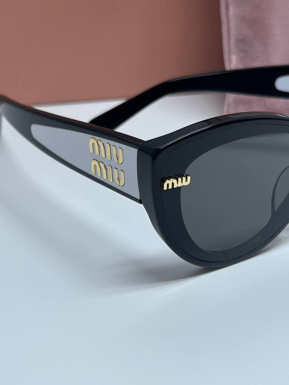 MIU MIU MODEL MU08KS SUNGLASSES عینک آفتابی میو میو — تصویر ۵