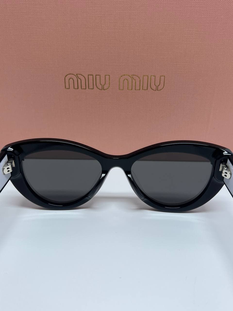 MIU MIU MODEL MU08KS SUNGLASSES عینک آفتابی میو میو — تصویر ۸