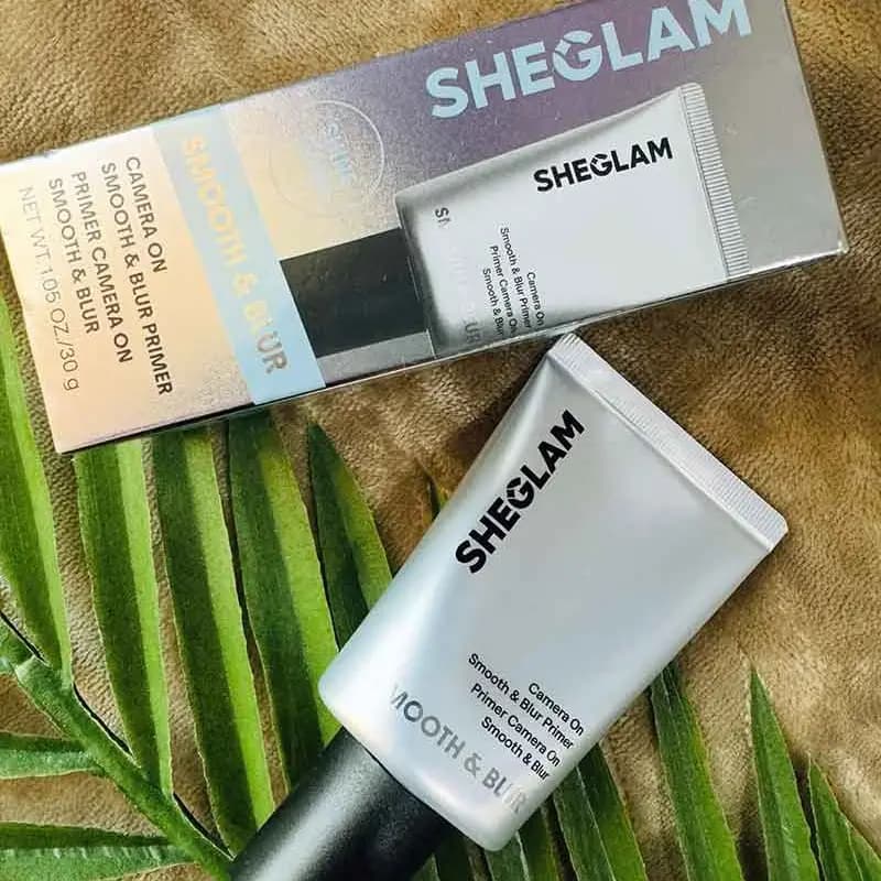 پرایمر مات کننده و ضد منافذ شیگلم Sheglam مدل Smooth and Blur – محوکننده خطوط و کنترل چربی — تصویر ۳