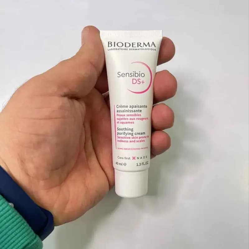 کرم ضد قرمزی بایودرما سن سی بیو دی اس پلاس Bioderma Sensibio DS+ | تسکین‌دهنده و ضد پوسته‌ریزی — تصویر ۵