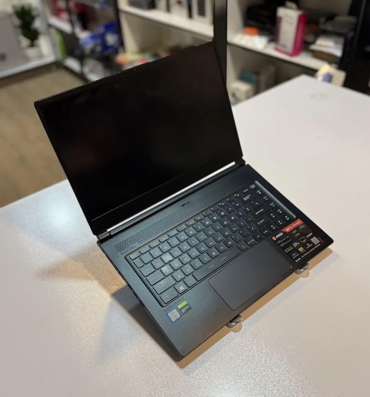 لپ تاپ MSI G565 Stealth 9SD استوک | Core i7 | GTX 1660 Ti | خرید لپتاپ از فروشگاه آنالپ — تصویر ۳