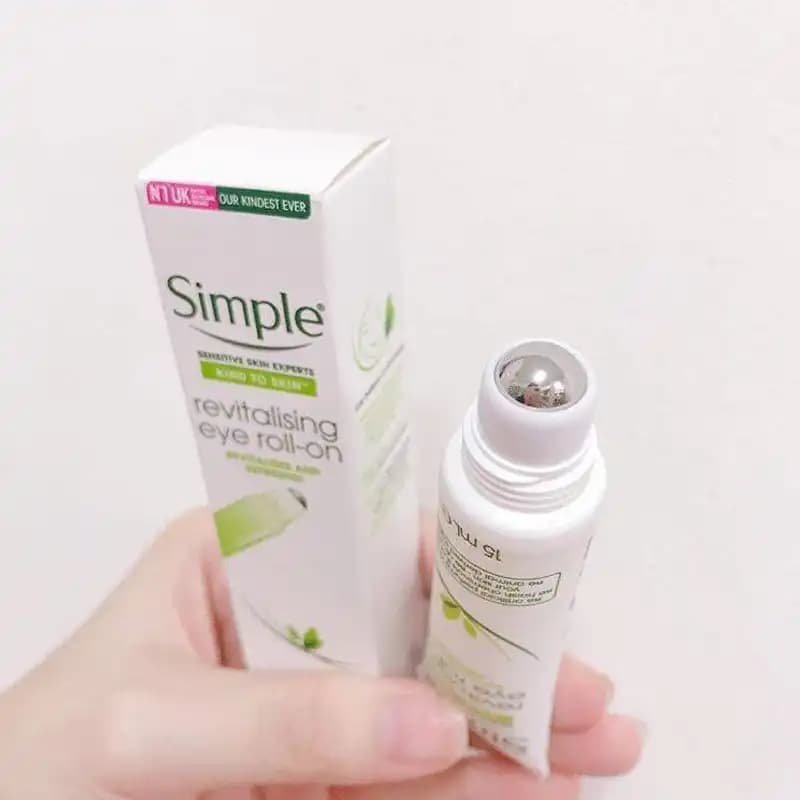 کرم دور چشم رولی سیمپل مدل Revitalising – رفع فوری خستگی و پف زیر چشم Simple — تصویر ۲