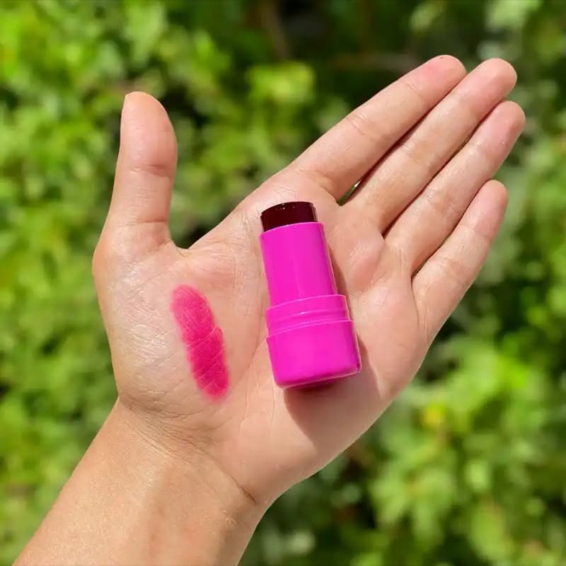 تینت لب ژله ای هدی موجی رنگ Splash طرح شیگلم Huda Moji | رنگ طبیعی با ماندگاری بالا — تصویر ۴