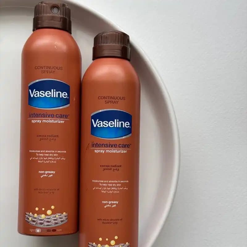 اسپری آبرسان بدن وازلین Vaseline حاوی عصاره کاکائو — تصویر ۵