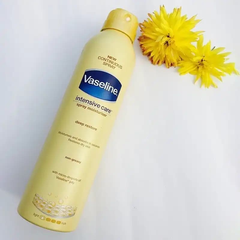 اسپری آبرسان بدن وازلین Vaseline حاوی عصاره جو دوسر — تصویر ۴