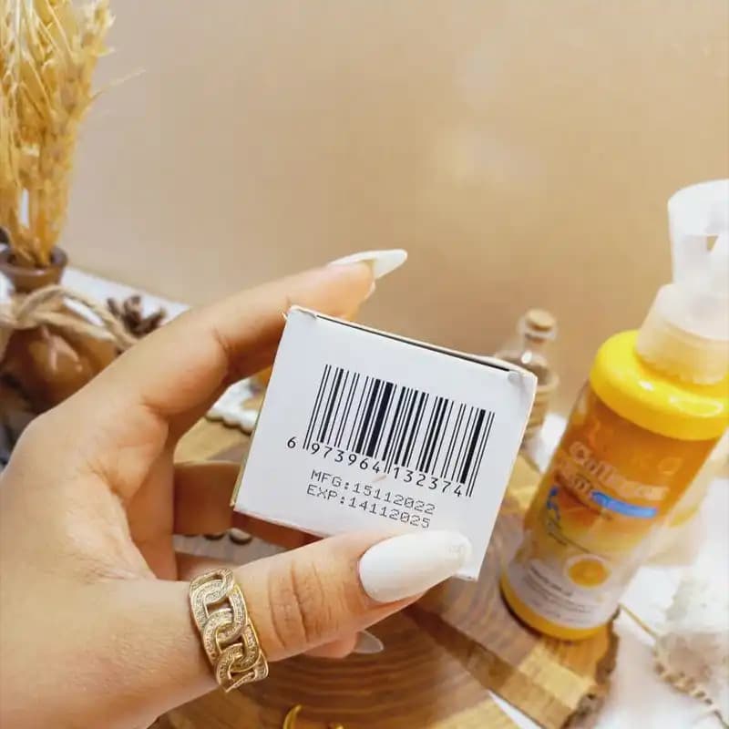 اسپری ترک‌ پا و بدن کلاژن راکو مدل Collagen Foot | درمان خشکی و ترمیم ترک پا — تصویر ۳