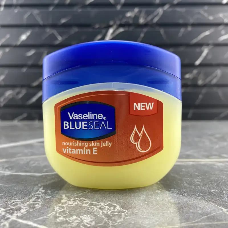 ژل کرم مرطوب کننده وازلین مدل ویتامین ای Vitamin E BlueSeal — تصویر ۳