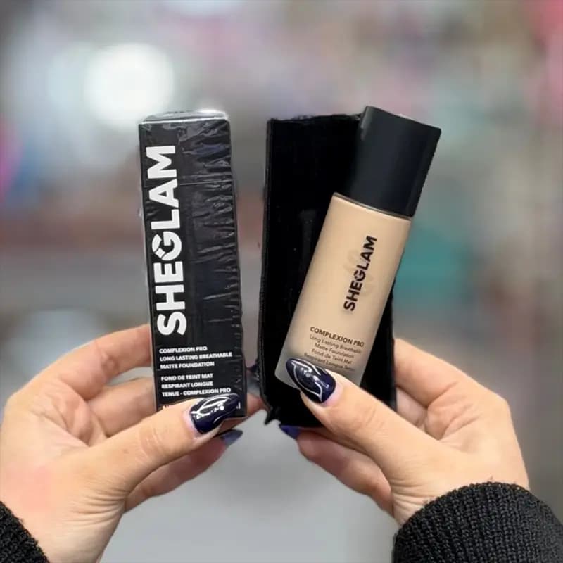 کرم پودر مات شیگلم مدل COMPLEXION PRO رنگ Warm Vanilla — تصویر ۳
