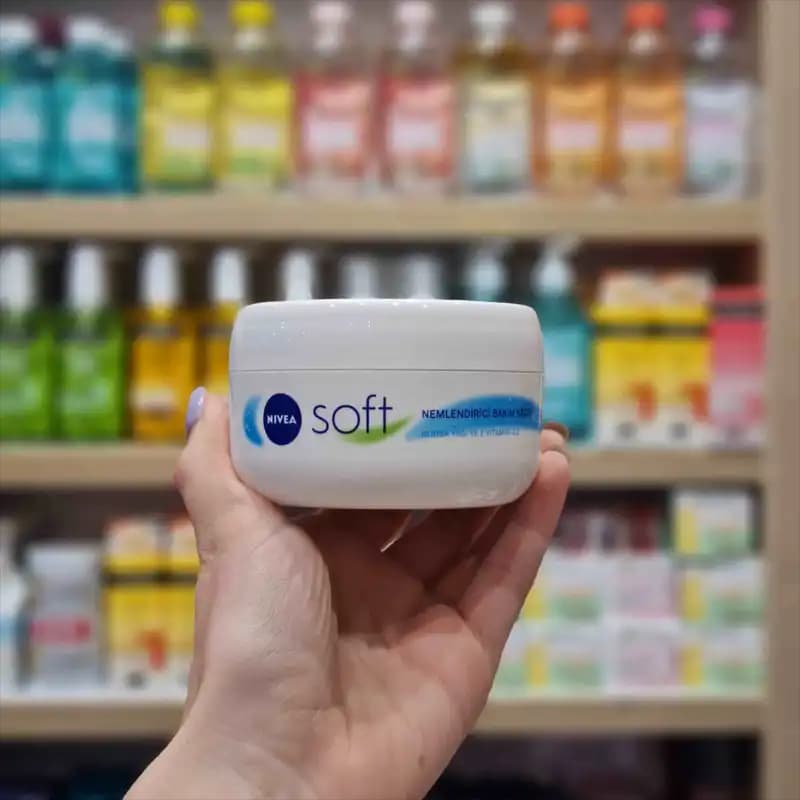 کرم مرطوب کننده سافت نیوآ Nivea Soft اصل — تصویر ۵