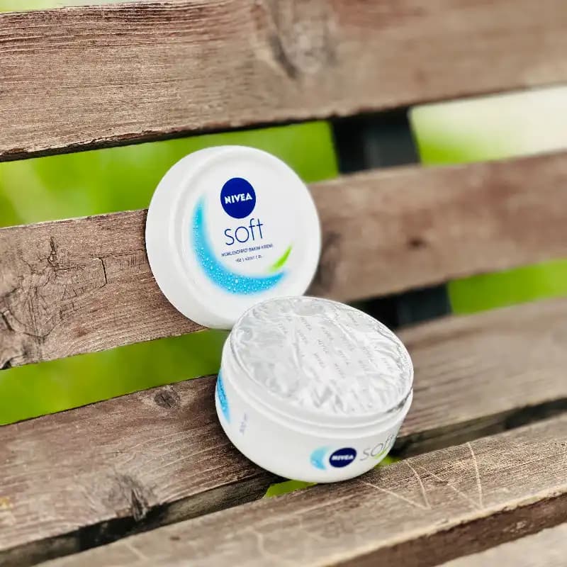 کرم مرطوب کننده سافت نیوآ Nivea Soft اصل — تصویر ۴
