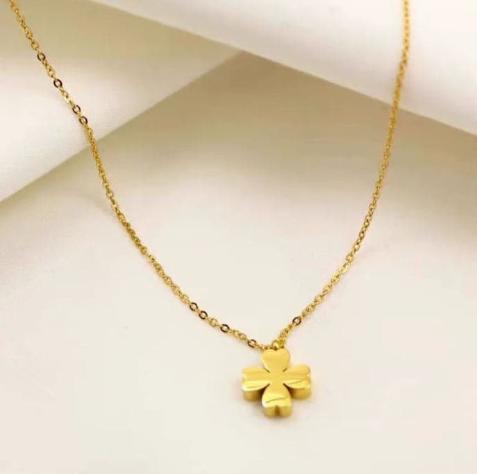 گردنبند روکش طلا طرح شبدر