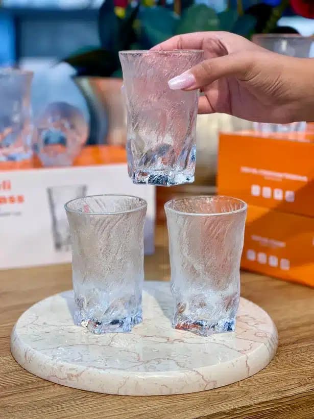 لیوان دفرمه طرح یخی DELI GLASS — تصویر ۴