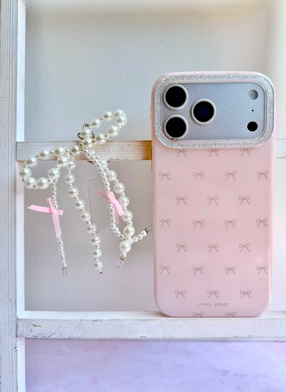 قاب آیفون Pink Bow با آویز — تصویر ۶