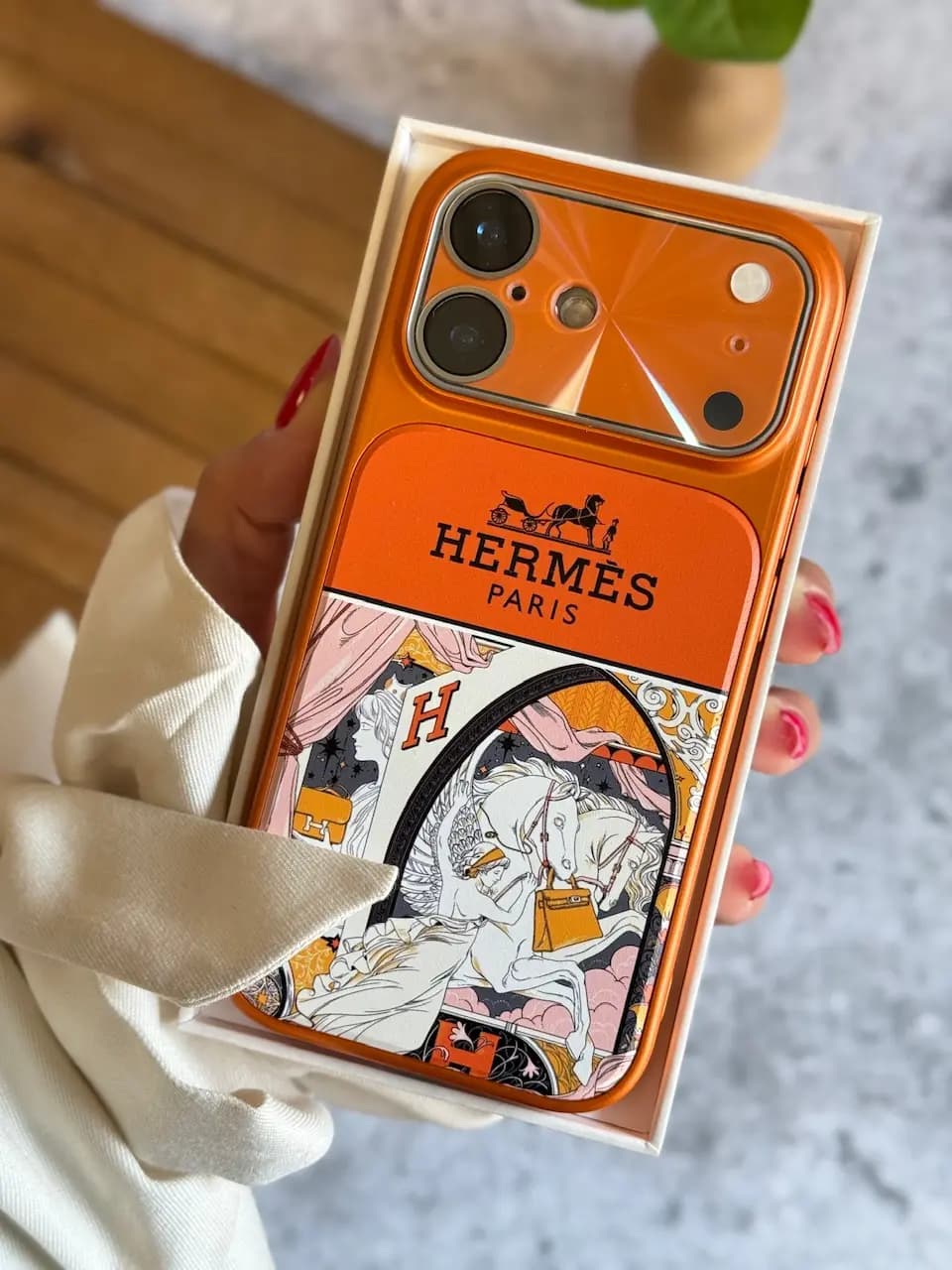 قاب آیفون HERMES LENS — تصویر ۳