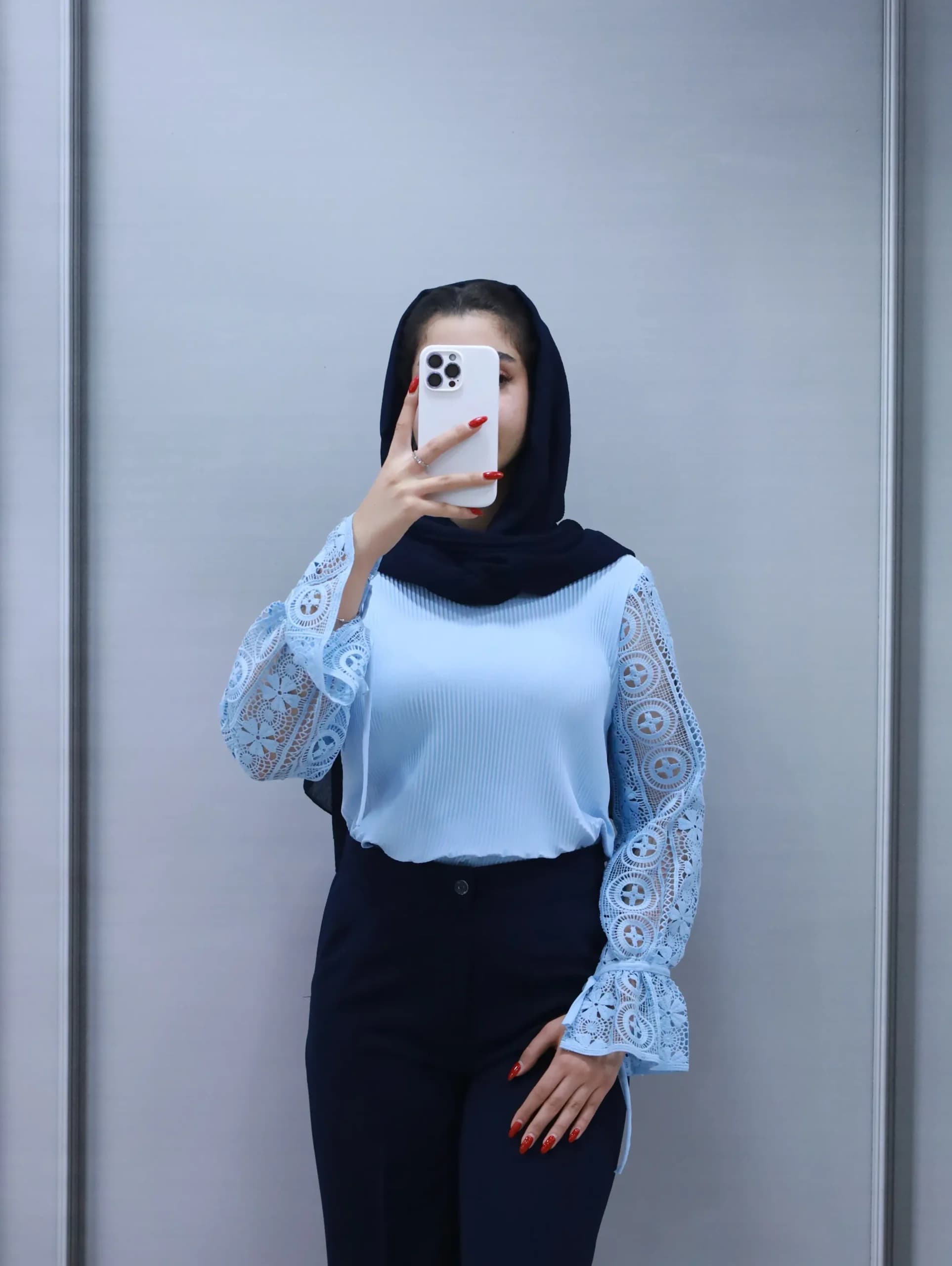 شومیز پناه — تصویر ۲
